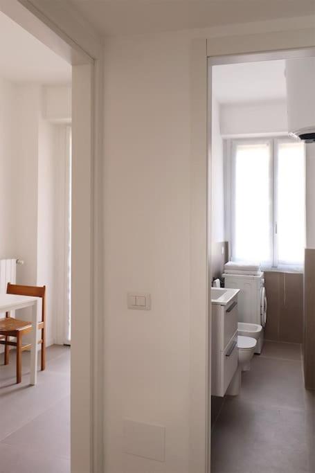 Bilocale Metro 4 Blu Frattini - Airport Linate Apartment Milano Ngoại thất bức ảnh