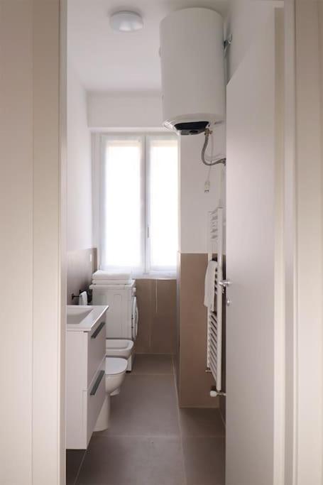 Bilocale Metro 4 Blu Frattini - Airport Linate Apartment Milano Ngoại thất bức ảnh