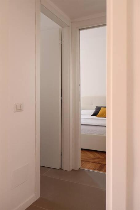 Bilocale Metro 4 Blu Frattini - Airport Linate Apartment Milano Ngoại thất bức ảnh